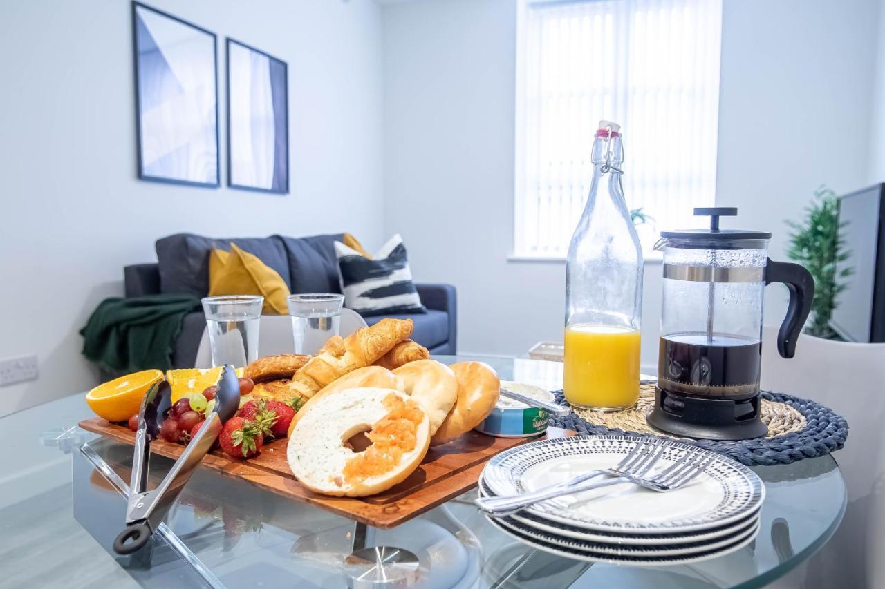 Luxury Apartments Available Next To Train Station - The Wallgate Apartments Wigan - Free Parking מראה חיצוני תמונה