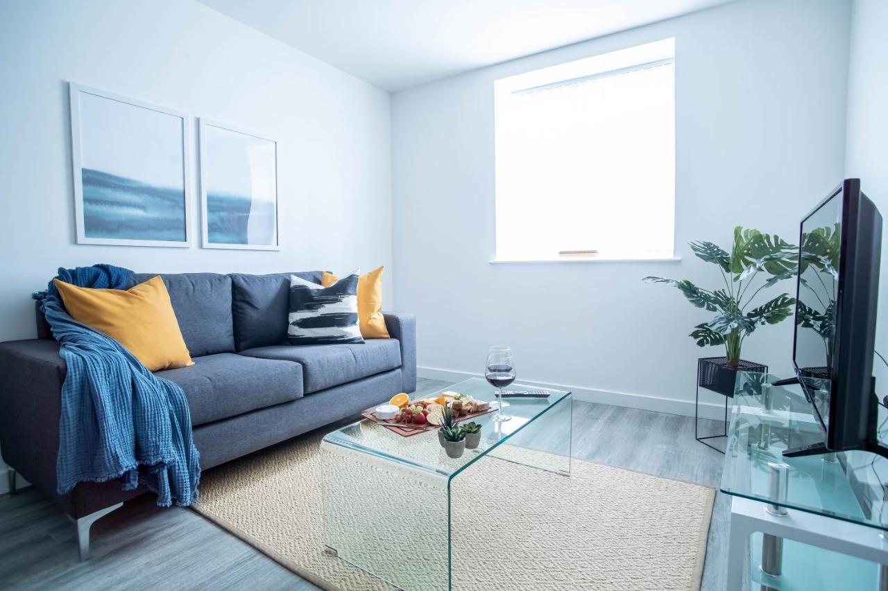 Luxury Apartments Available Next To Train Station - The Wallgate Apartments Wigan - Free Parking מראה חיצוני תמונה